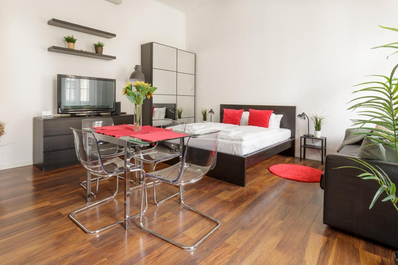 Red Dot Two - New Unit In The Heart Of Party Town Apartment Budapest Ngoại thất bức ảnh