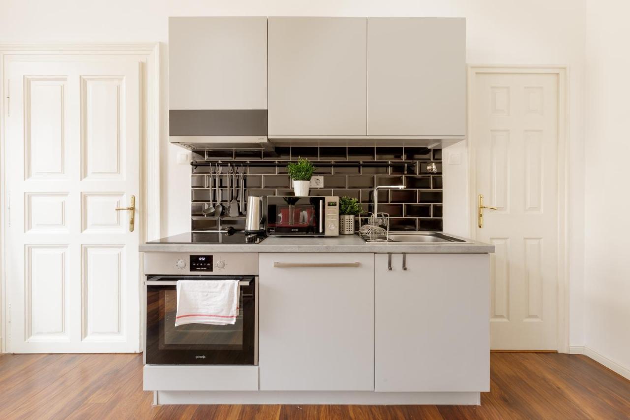 Red Dot Two - New Unit In The Heart Of Party Town Apartment Budapest Ngoại thất bức ảnh